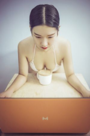 国产色钱青青草原_午夜伦不卡高清在线观看